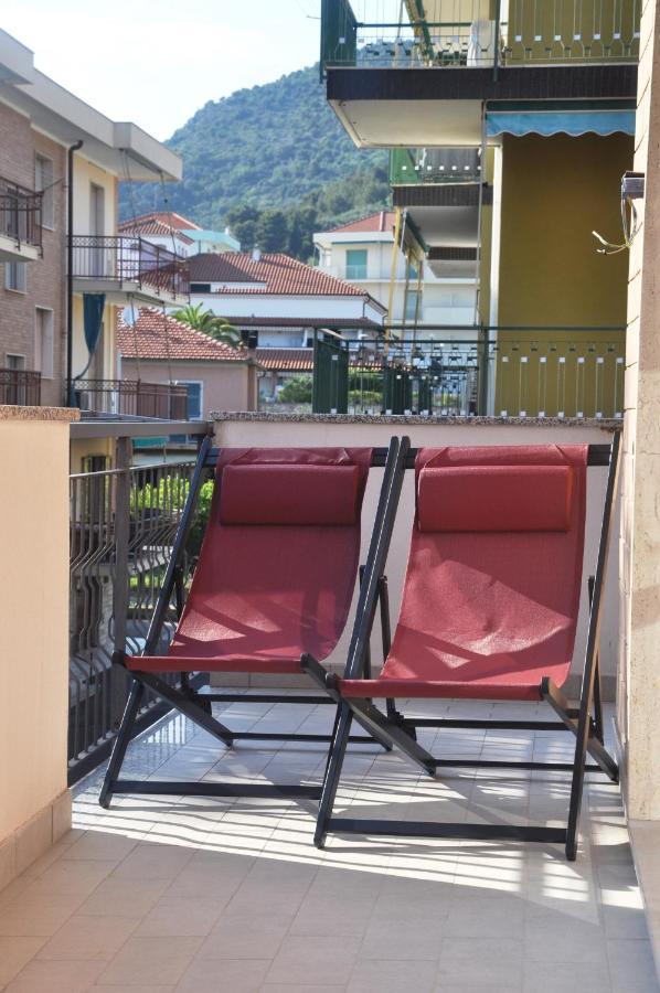 Viale Repubblica 307 6 Apartment Pietra Ligure Exterior foto